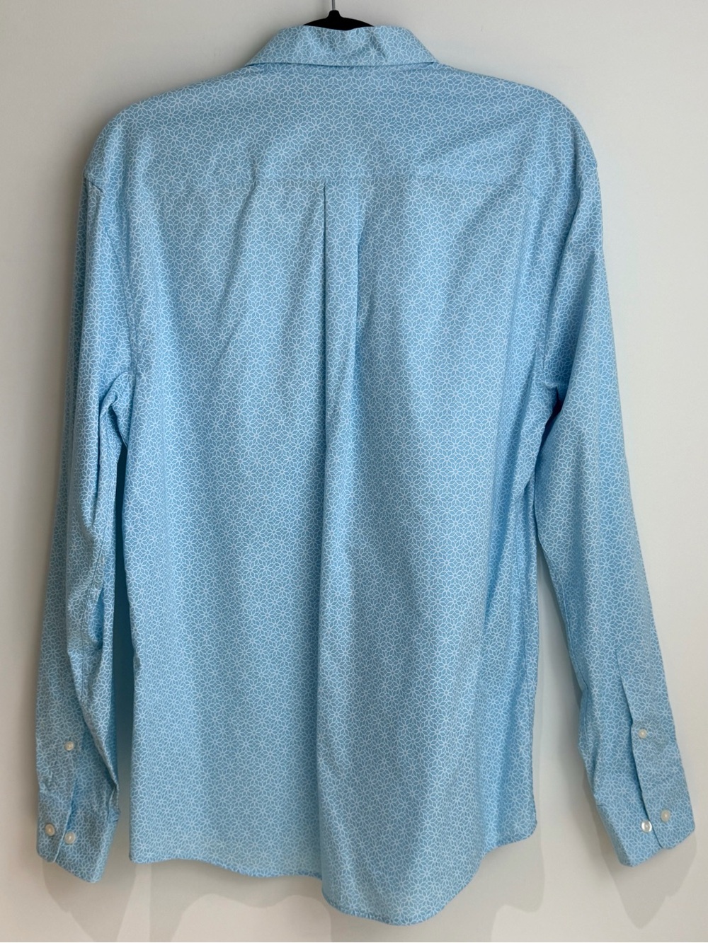 Johnnie-O Men’s Blue Geometric Print Button-Down Shirt | Medium | 100% Cotton - Picture 5 of 7